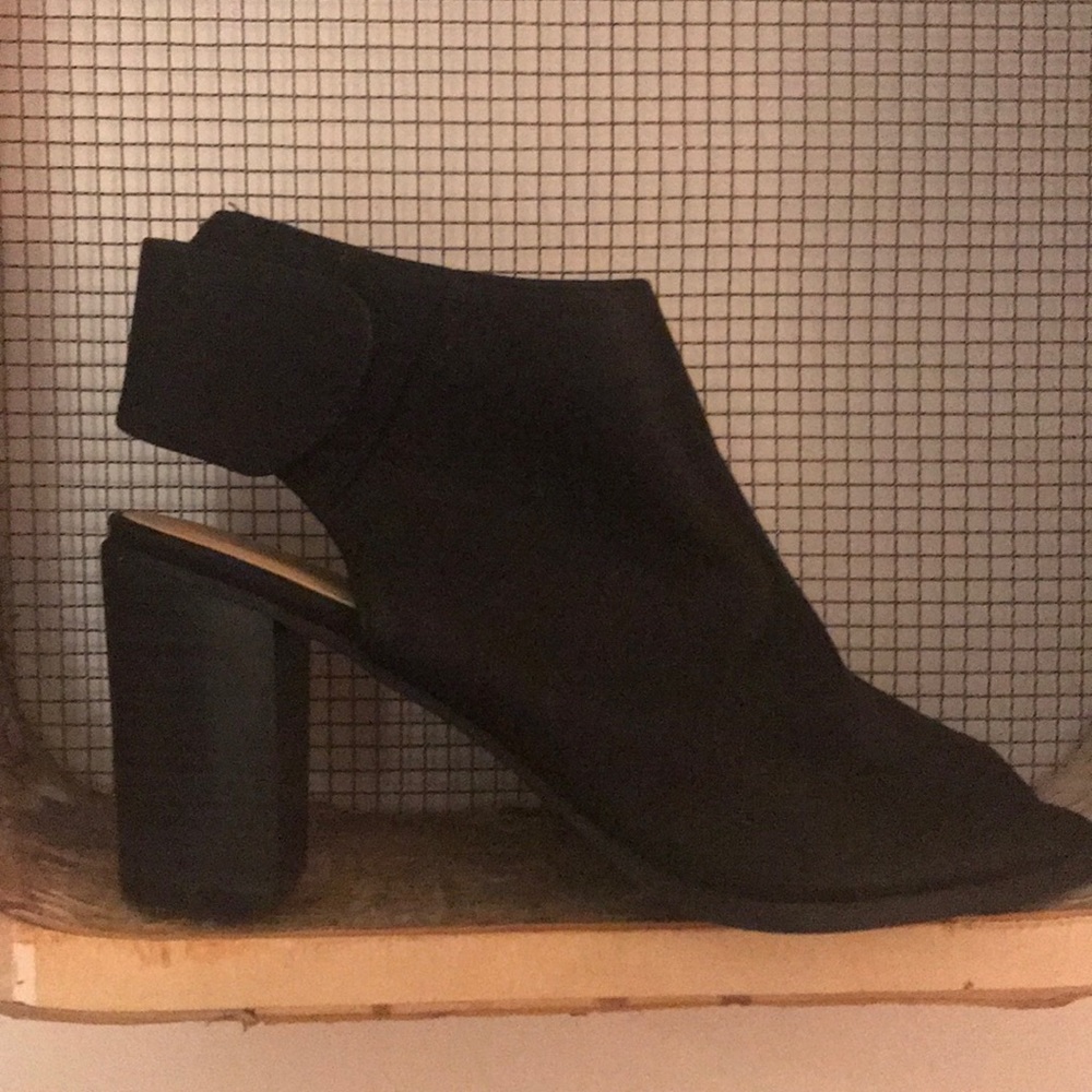 Black City Classified Sandals never worn